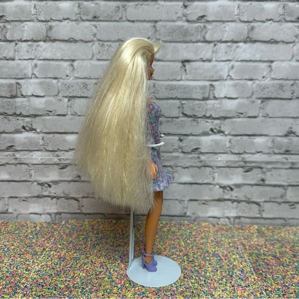 Barbie doll 1995