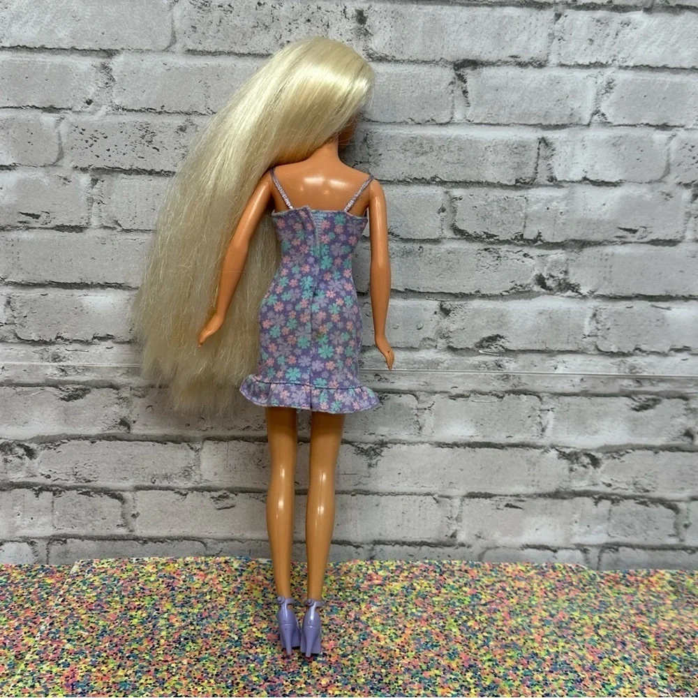 Barbie doll 1995