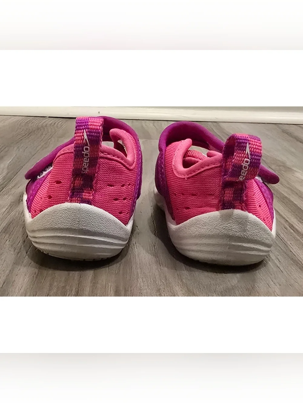Speedo Water Shoes Pink Purple Kids Swim Beach Pool Shoes Size Medium