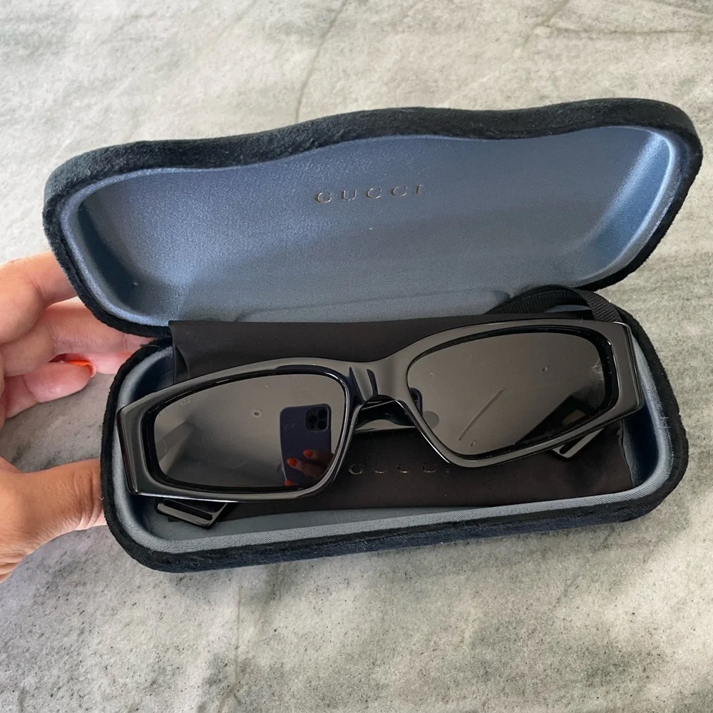 Gucci unisex sunglasses