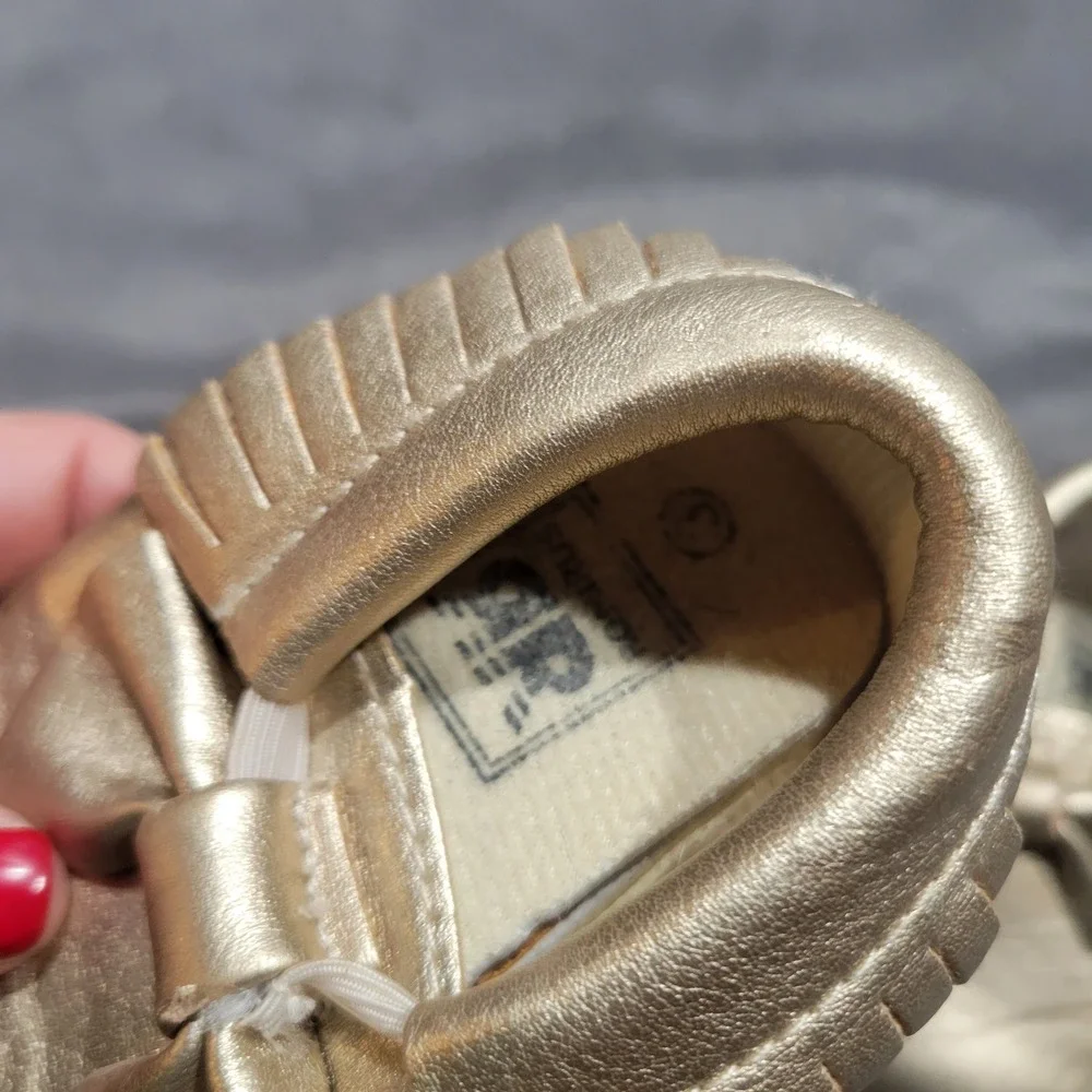 Romirus metallic gold
