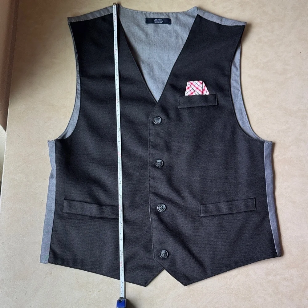 Nautica Black and Gray Button-Up Vest with Pocket Square Sz 14