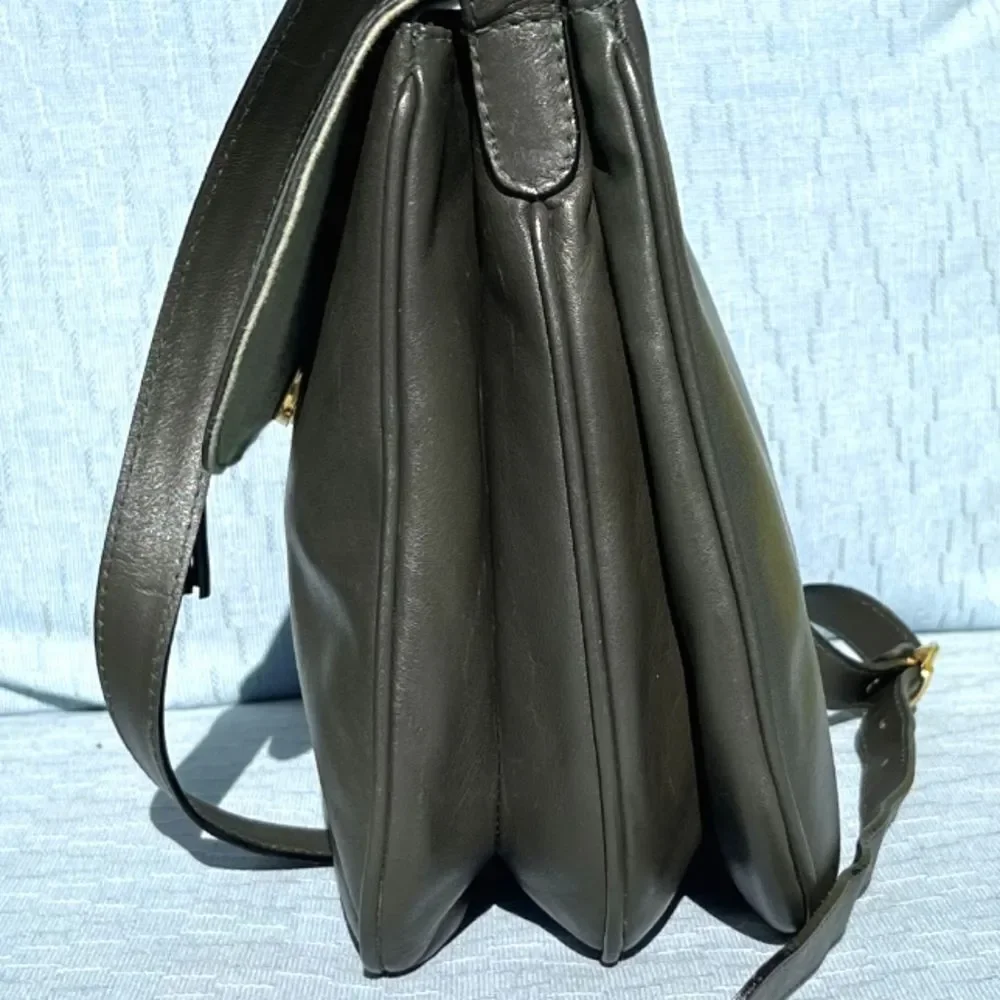 Satchi pre loved