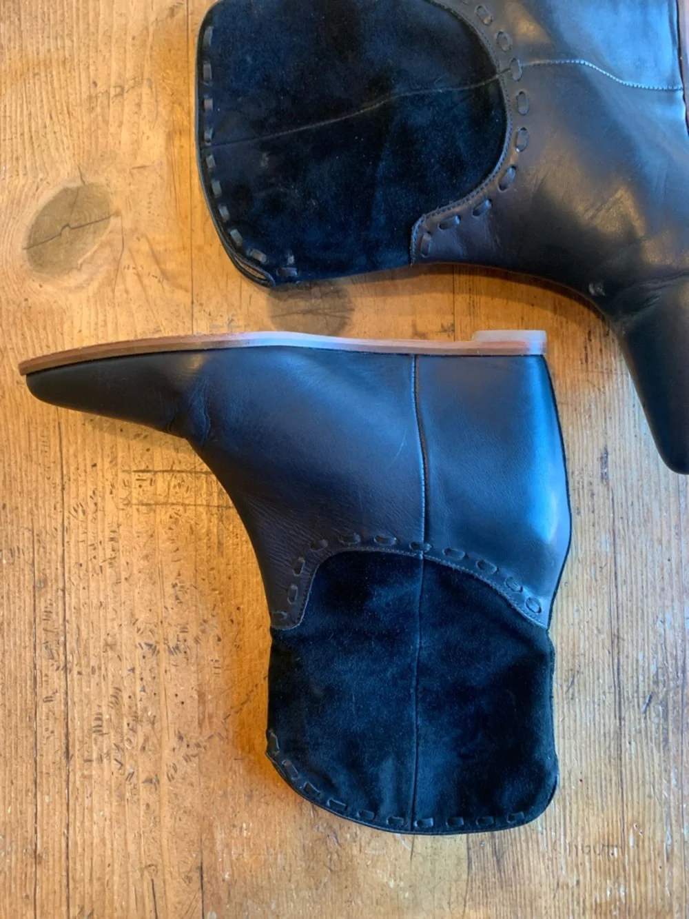 Martha Davis chic black