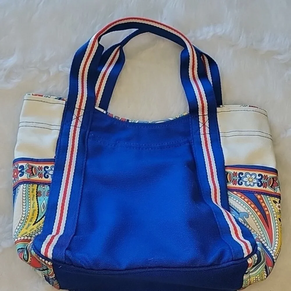 Vera Bradley measurements dooney will