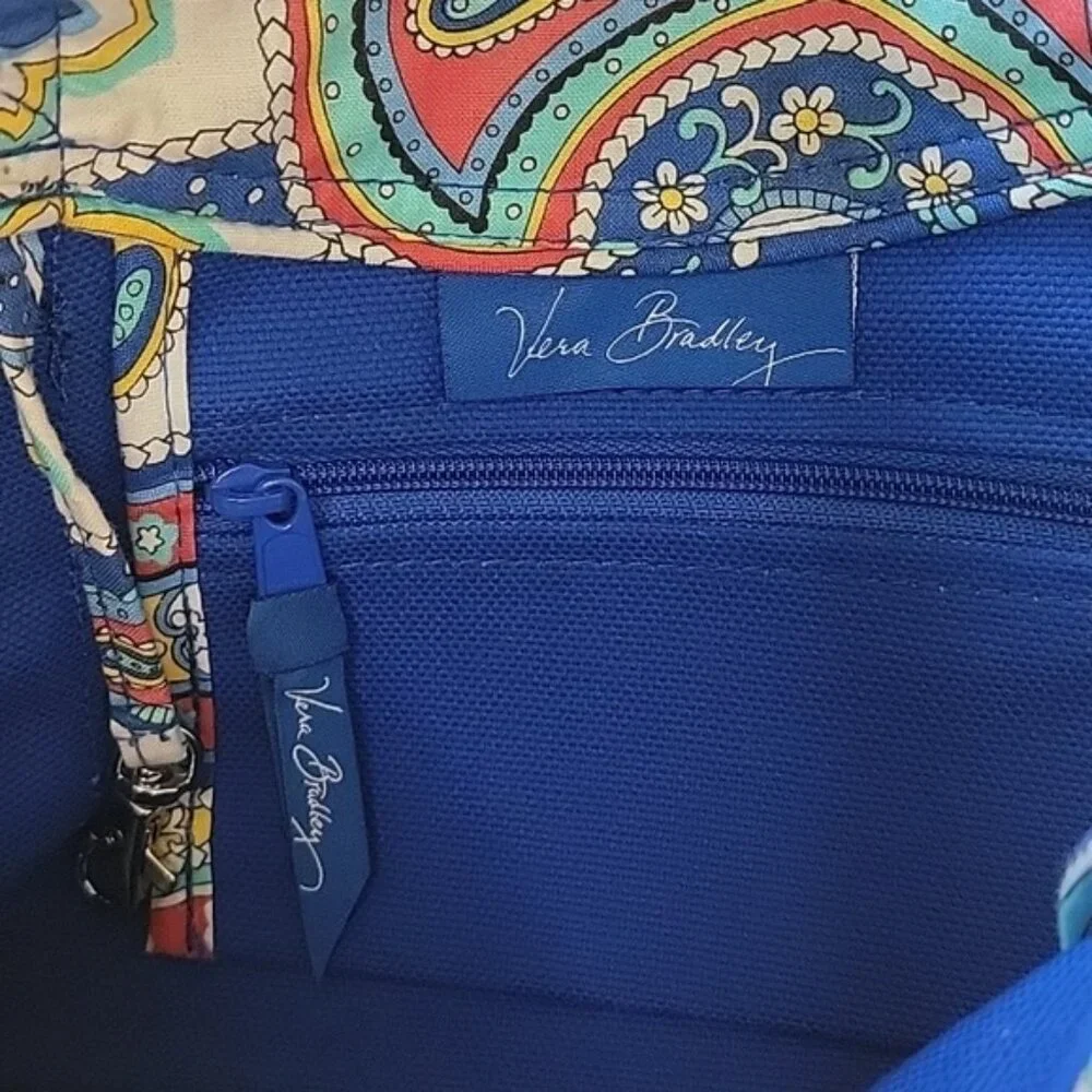 Vera Bradley please open dooney