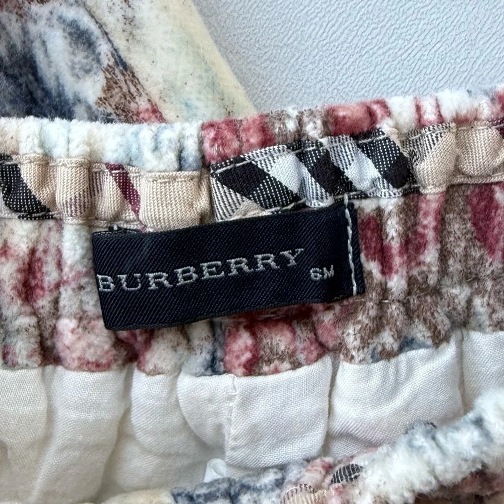 Burberry adorable baby