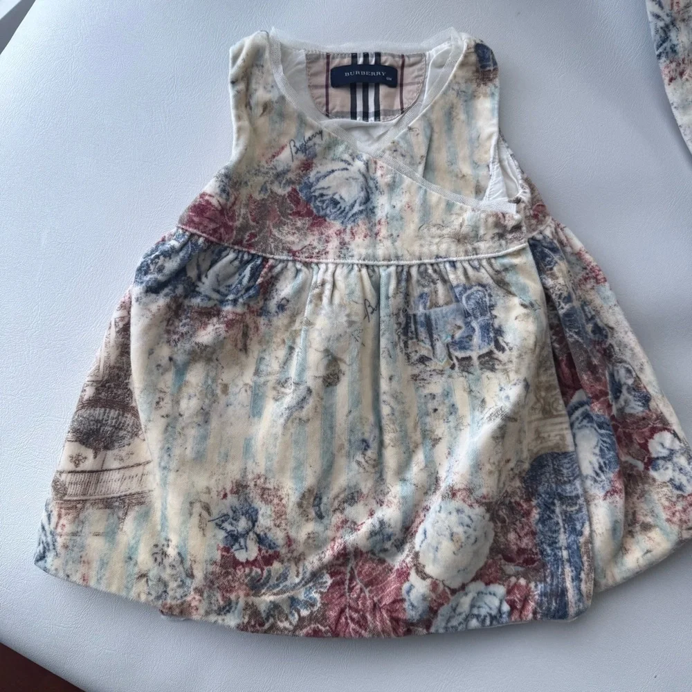 Burberry adorable baby