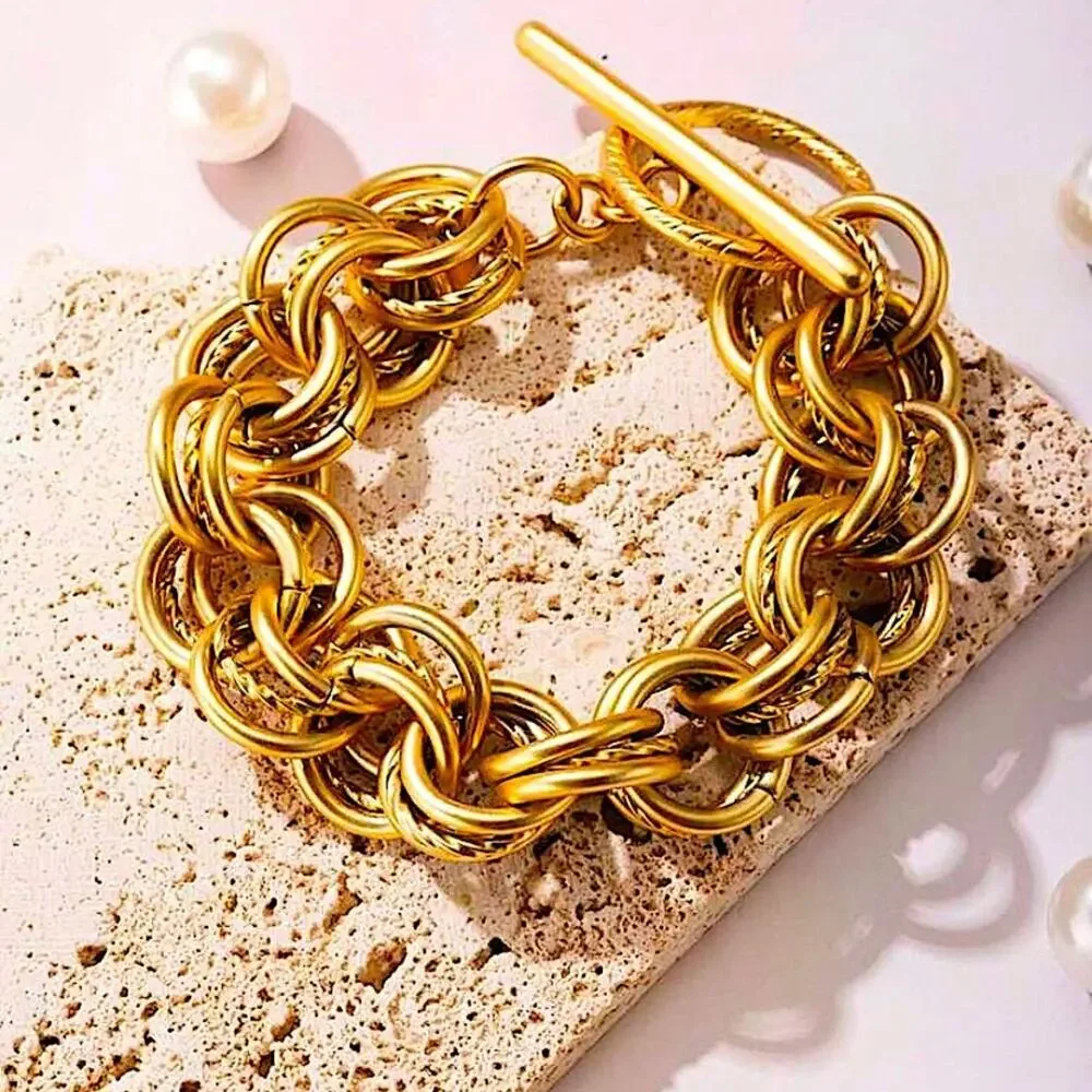 BOUTIQUE this elegant