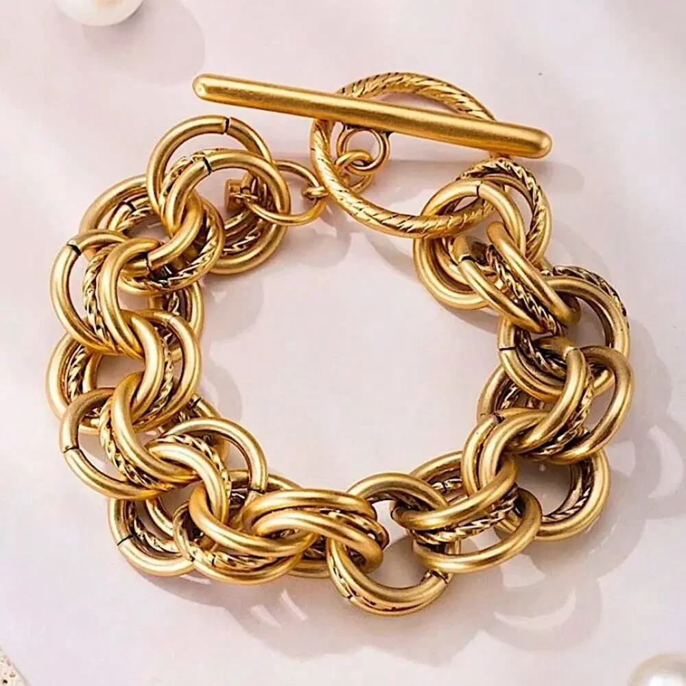 BOUTIQUE this elegant