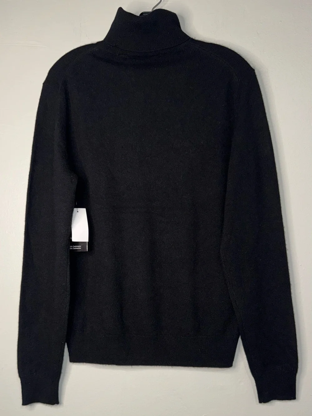 Saks Fifth Avenue streamlined black