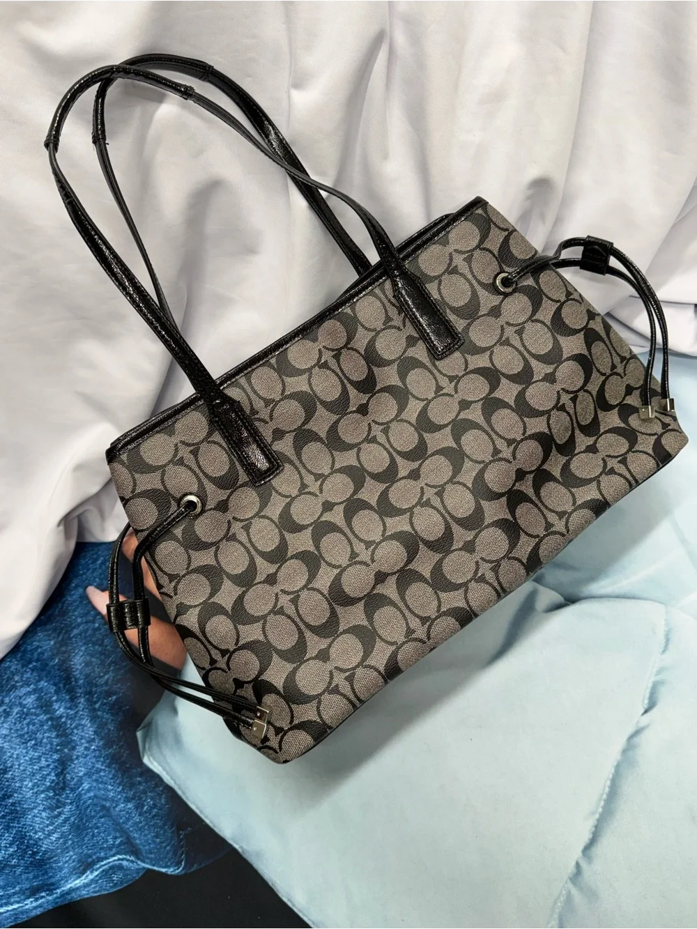 Coach new+tag signature
