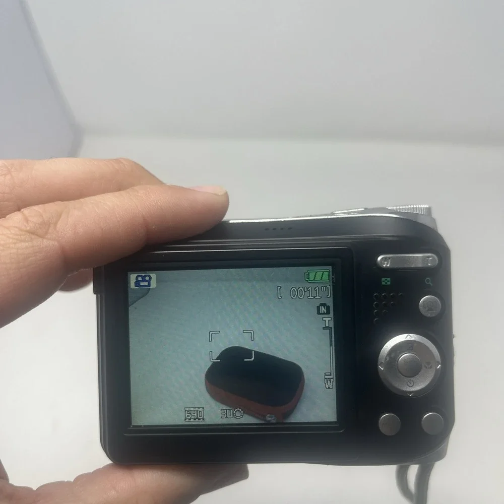 GE Smart Series A950 9.1MP Digital Camera - Black - With Case Tested