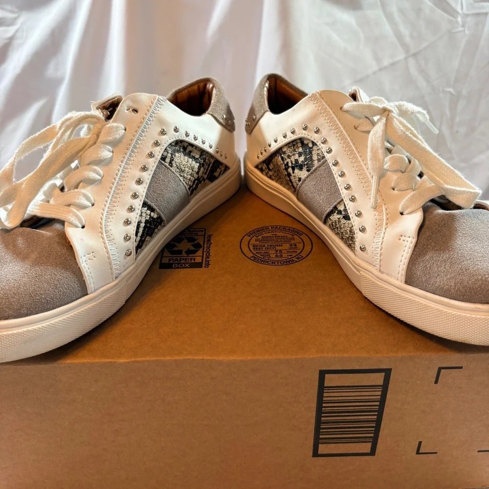 Steve Madden steve madden