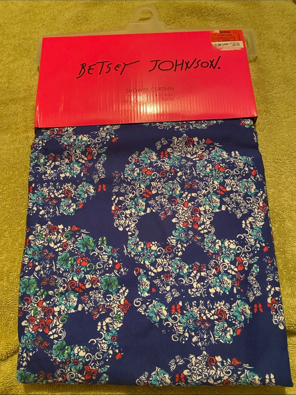 Betsey Johnson bold lightweight