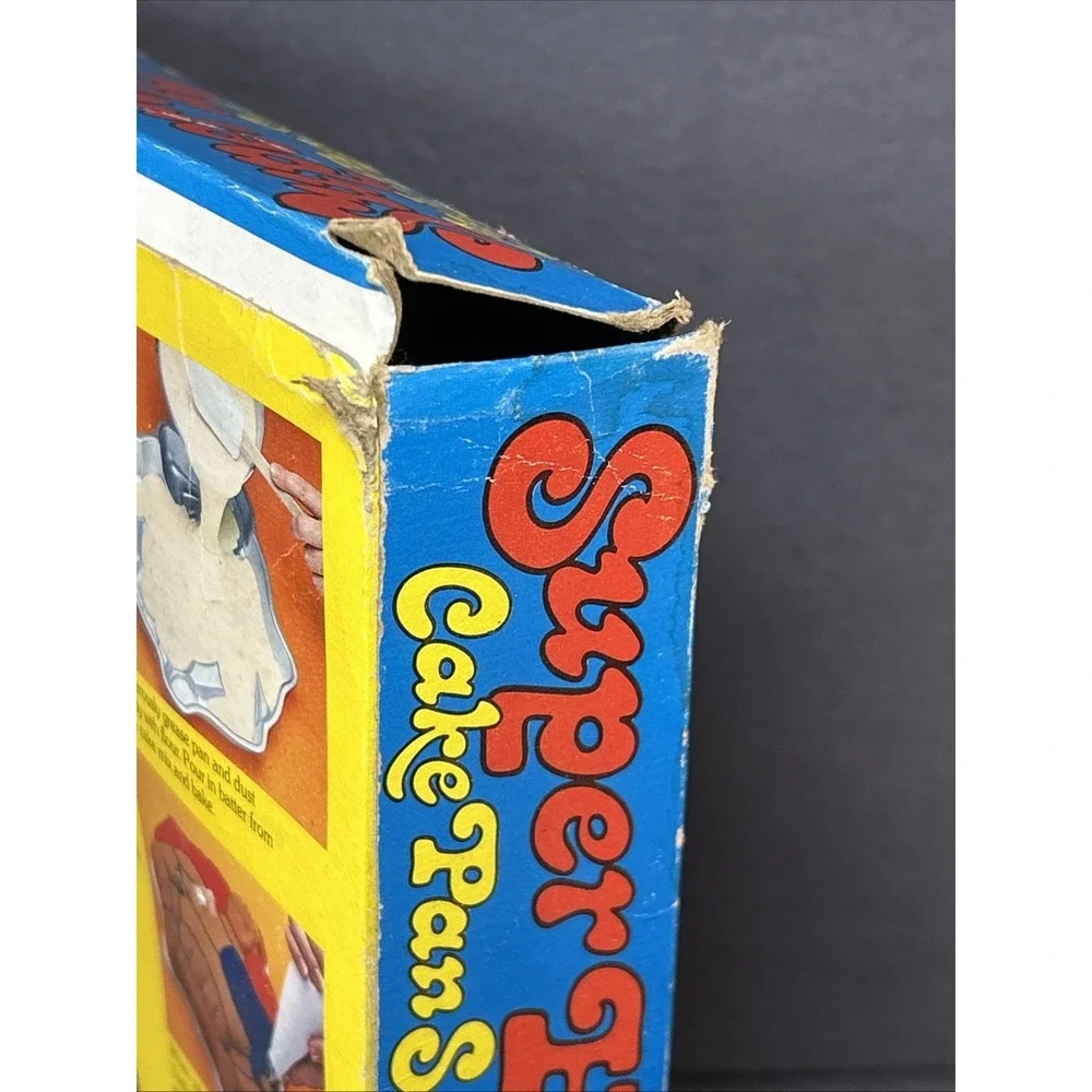 Wilton Super‎ Hero Cake Pan - 1977 Vintage DC Comics - Makes Superman Or Batman