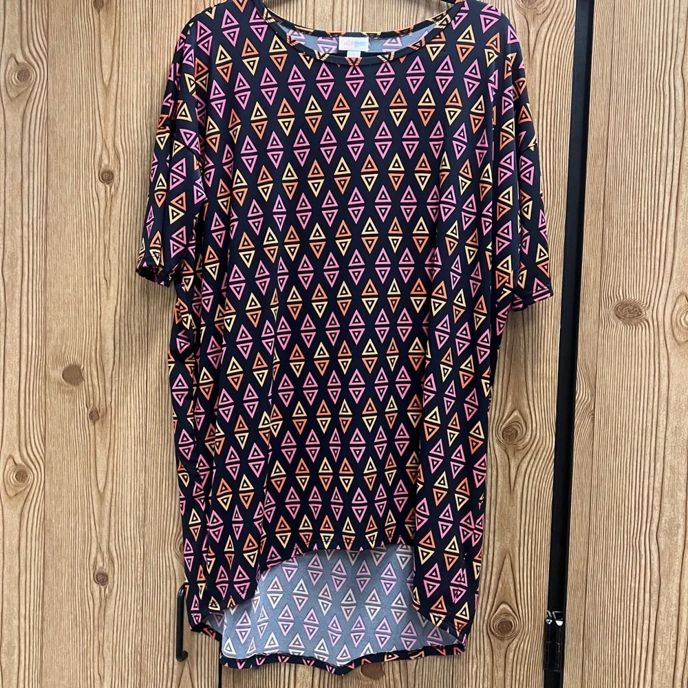 Lula roe Geometric Patterned Women's Top‎ pink Orange small