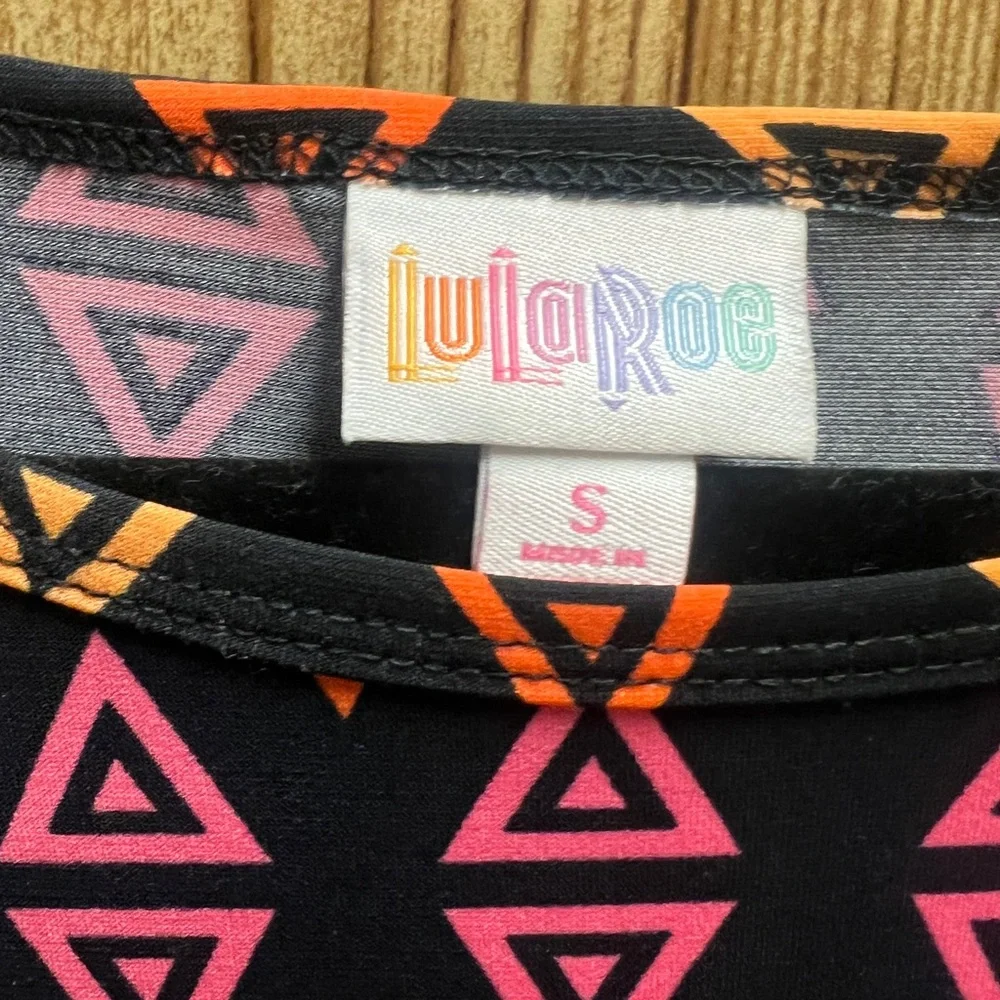 LuLaRoe stylish women