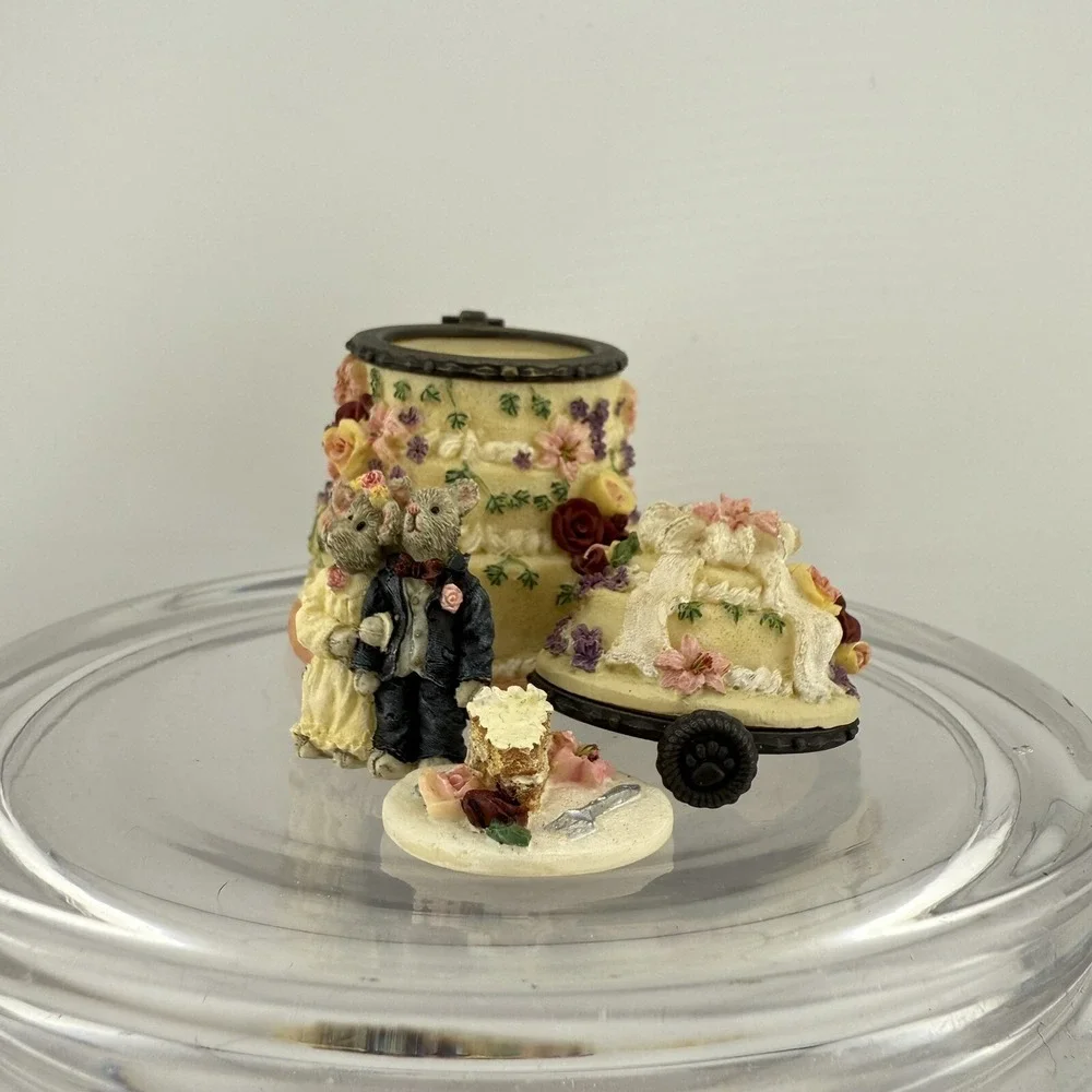 Boyds‎ Bears Treasure Box Forever Love Wedding Cake Bride Groom Parts Repair