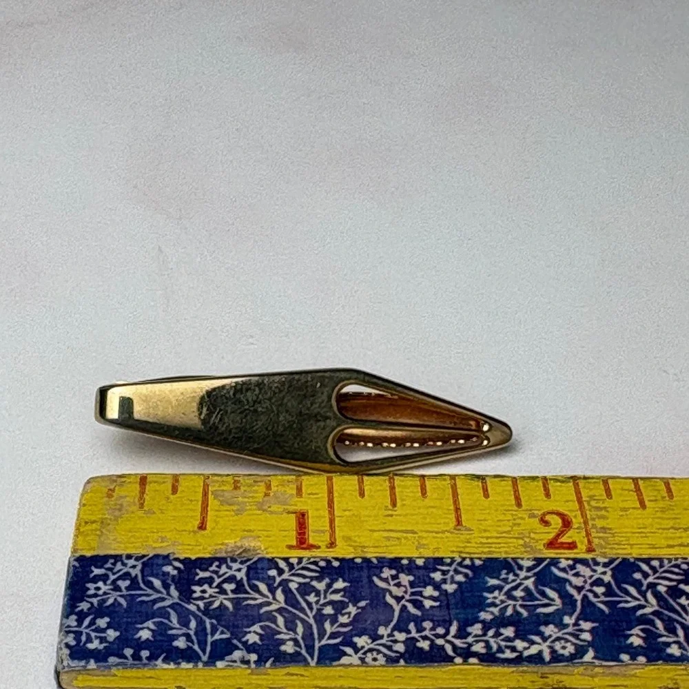 Hickok measurements tie