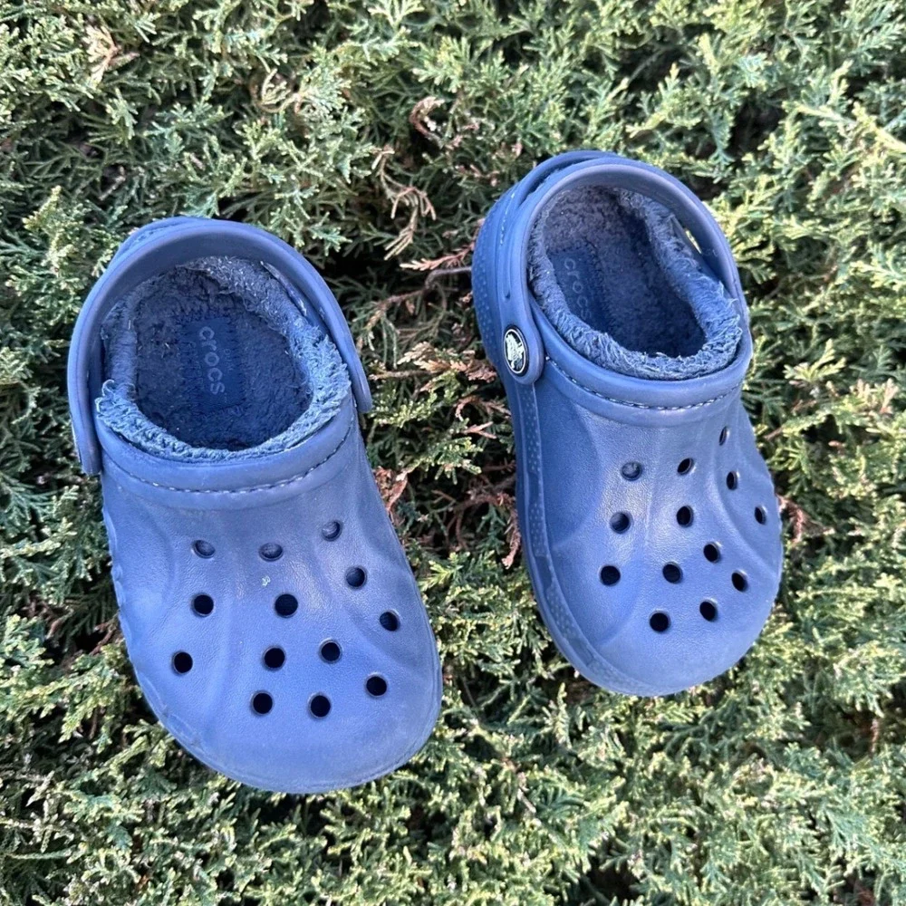 CROCS preowned fairly
