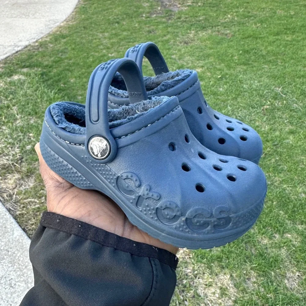 CROCS preowned fairly