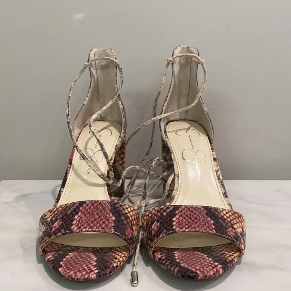 Jessica Simpson brand new