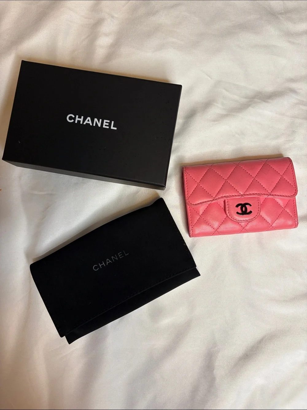 CHANEL Pink Quilted Lambskin Compact Wallet Black CC 16 Series Orig Box & Pouch