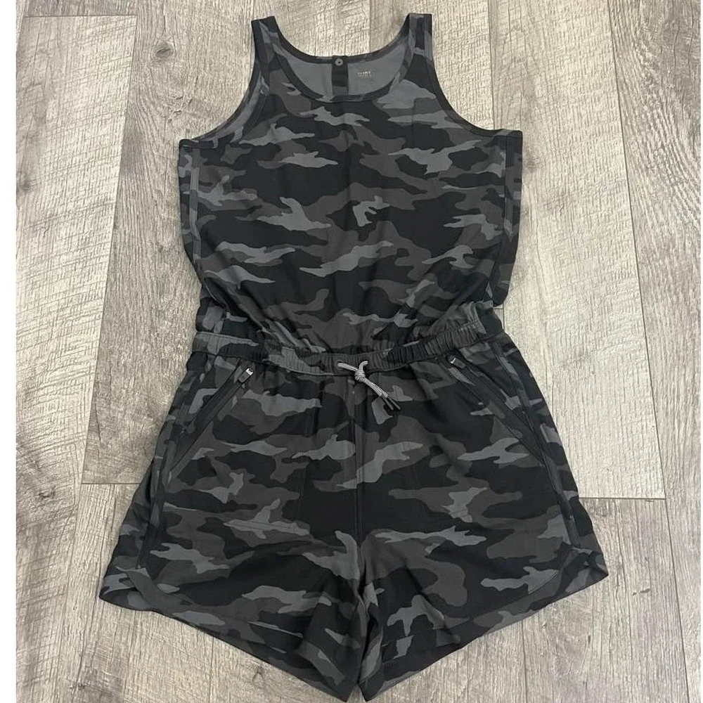 Athleta Girl Black Camo Sleeveless Activewear Romper Girls XXL‎ 16 Zip Pockets