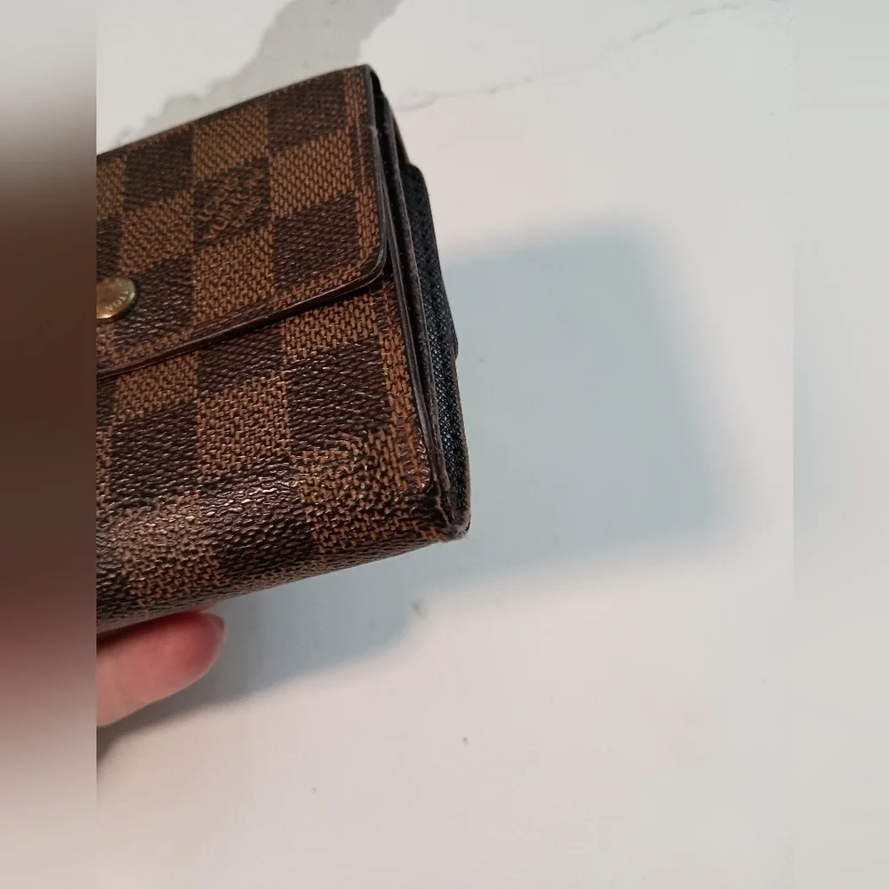 Authentic Louis Vuitton Damier Portefeuille Elise Wallet Purse