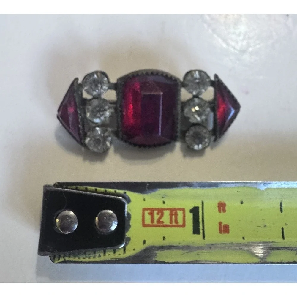 Antique Art Deco Red‎ Glass Clear Rhinestones Silvered Brass Bar Brooch Pin