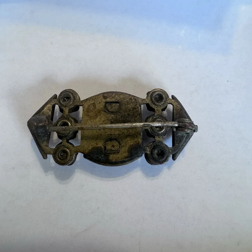 Antique Art Deco Red‎ Glass Clear Rhinestones Silvered Brass Bar Brooch Pin