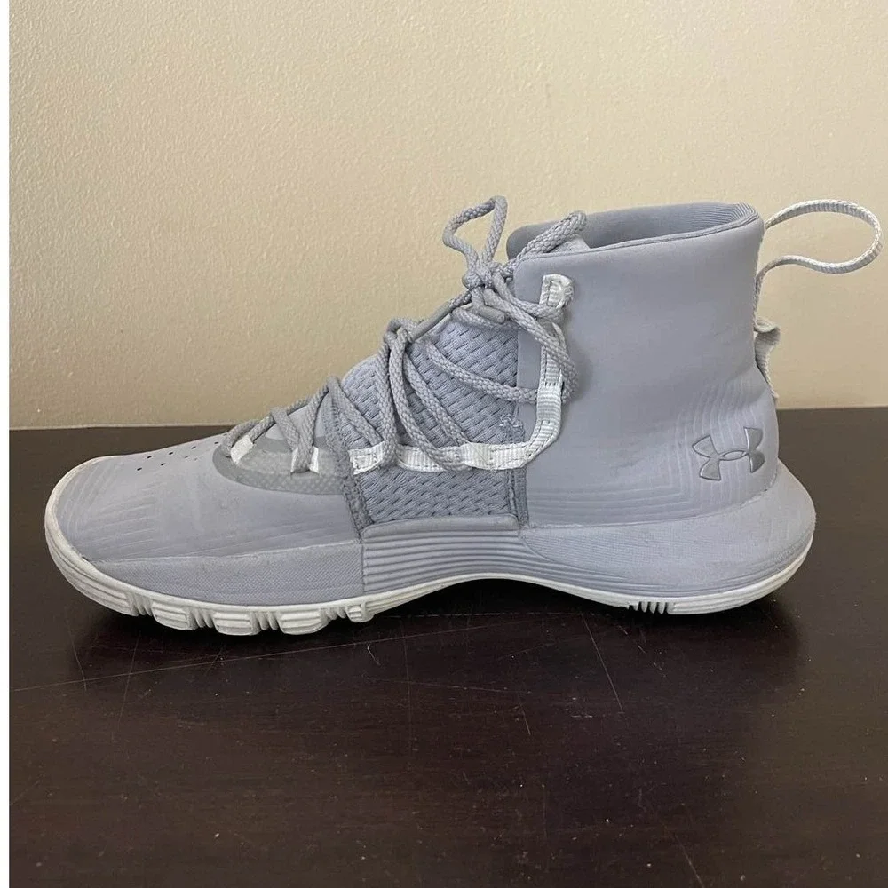 Under Armour closure hoops activity