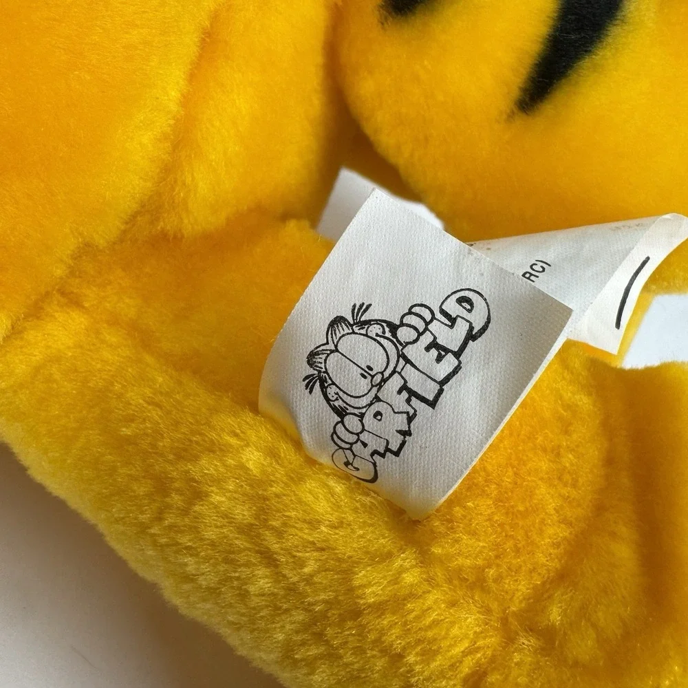 Garfield Plush Classic Orange Cat‎ Stuffed Animal Paws Vintage Style