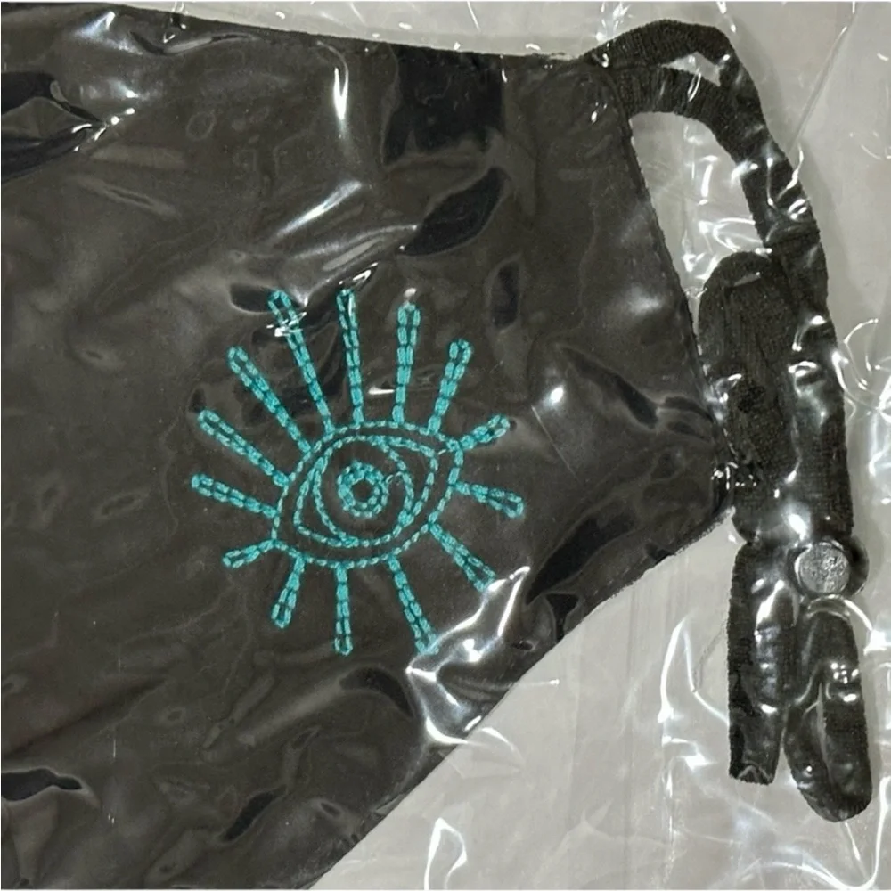 Johnny Was Embroidered Face Masks 5 Pack Brand New in Package Black