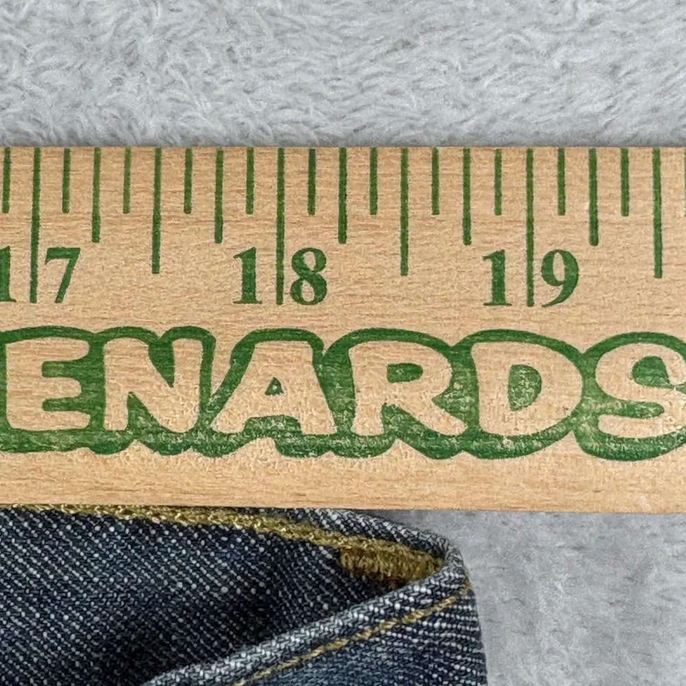 Levis levis 507