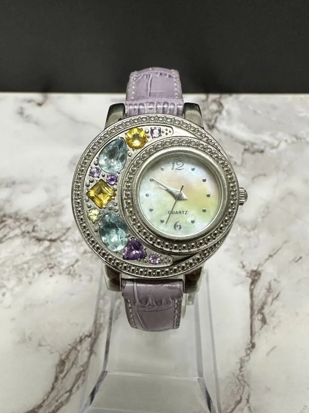 Unbranded this watch