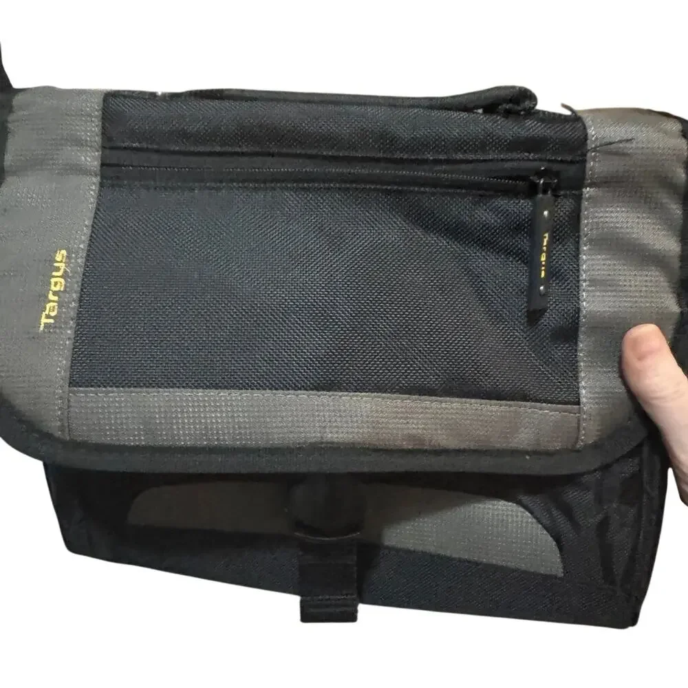 Targus waterproof outer