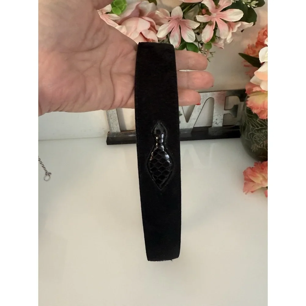 Liz Claiborne Genuine‎ Suede Leather Snake Trim Belt Women's Small Black 26-29