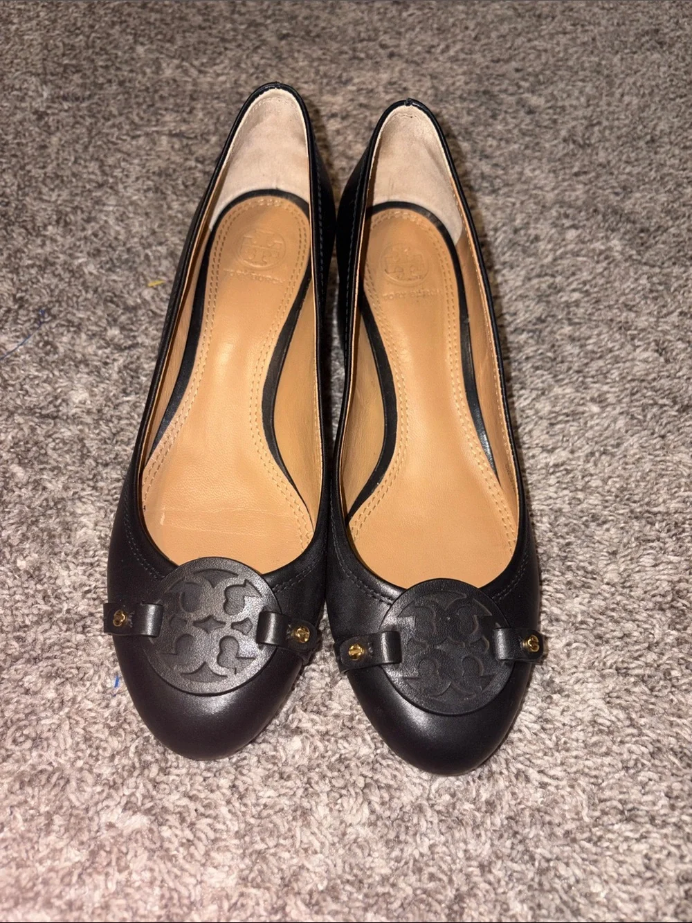 Tory Burch Block Heel Medallion Pumps Black Leather Size 8M