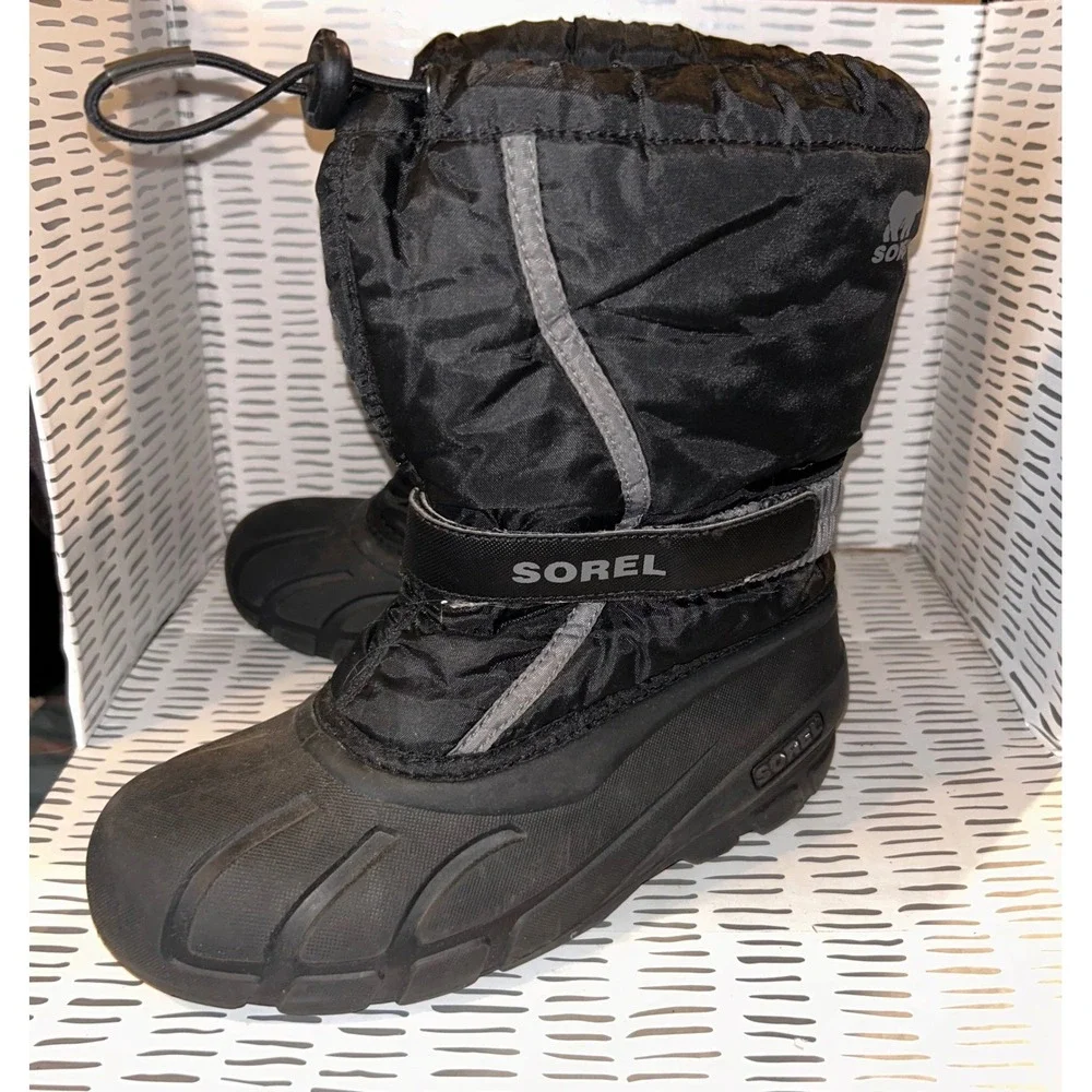 Sorel Kids‎ Flurry Black Snow Boots Waterproof Insulated NY1965-016 Size 5 Youth