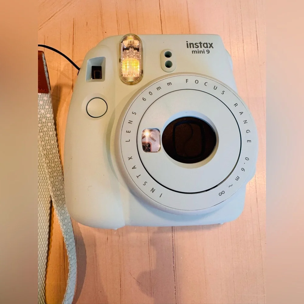 Fujifilm Instax Mini 9 Instant Camera – Ice Blue