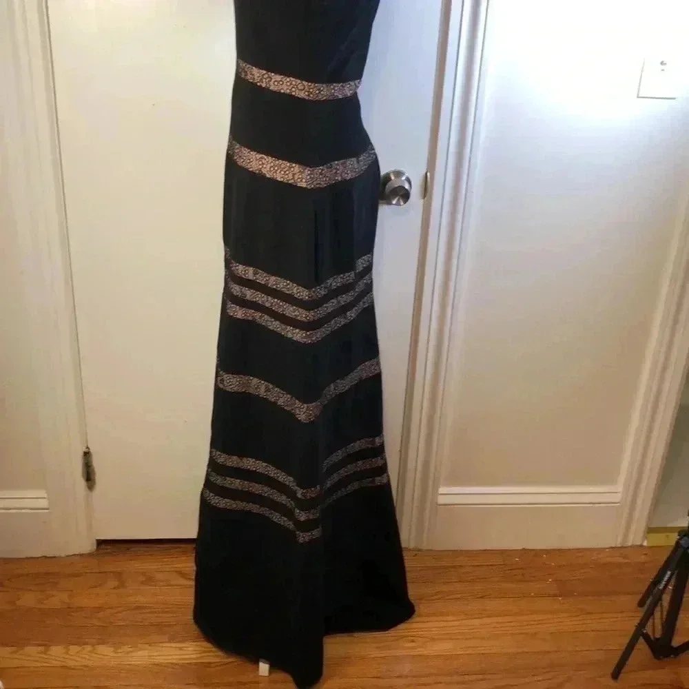 BCBGMaxAzria bcbg max