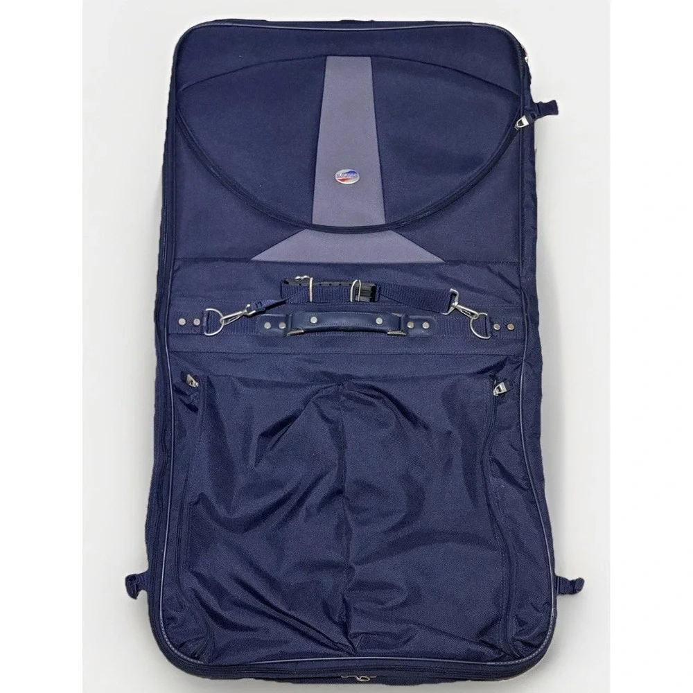 American Tourister american tourister