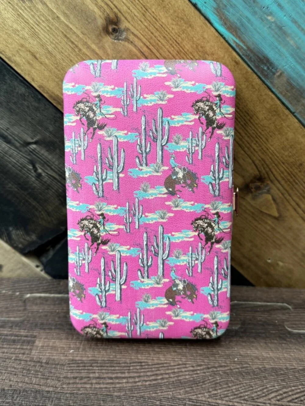 Sterling Kreek featuring bold