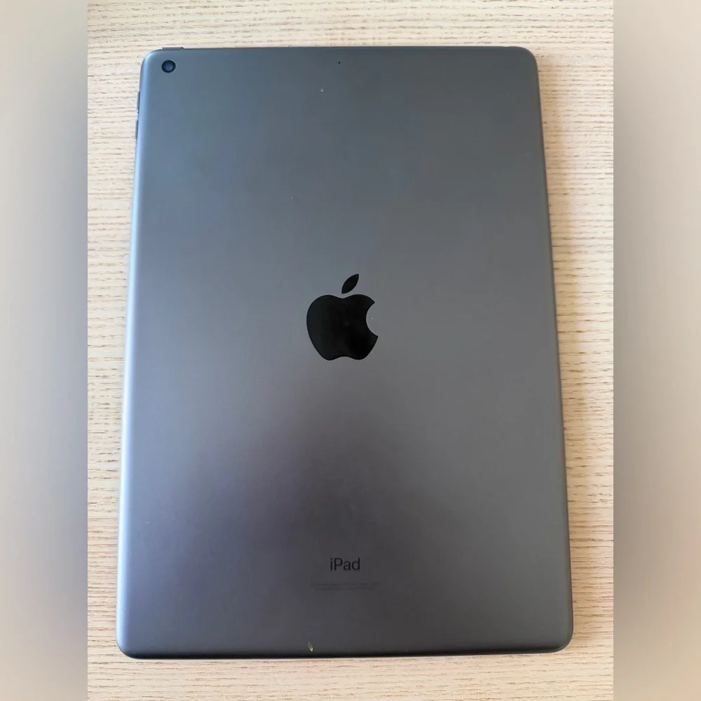 Apple iPad 9th generation 2021 10.2 inches 64gb