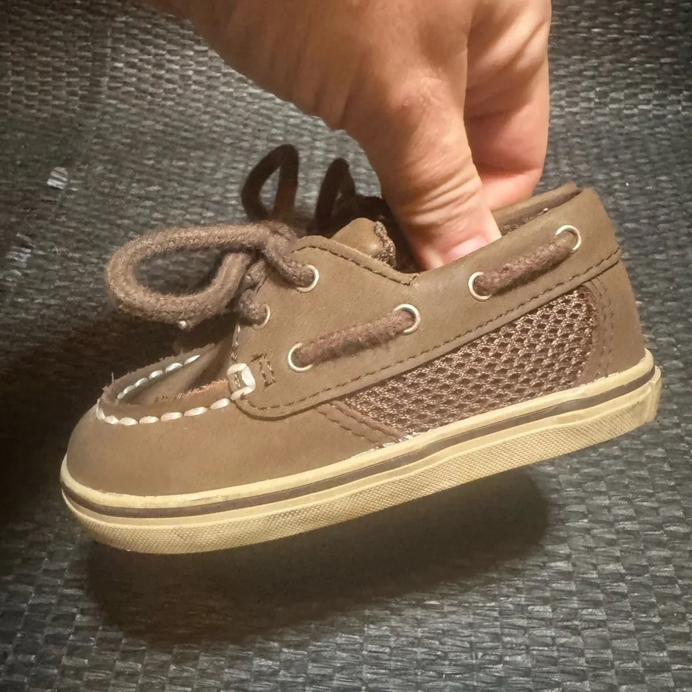 Sperry adorable brown