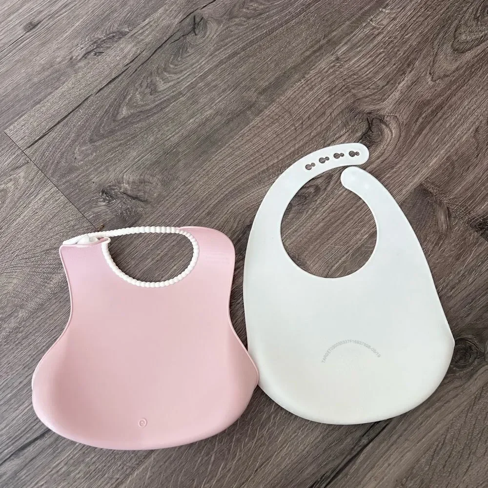 Baby Bjorn and Baby cloud silicone feeding bibs