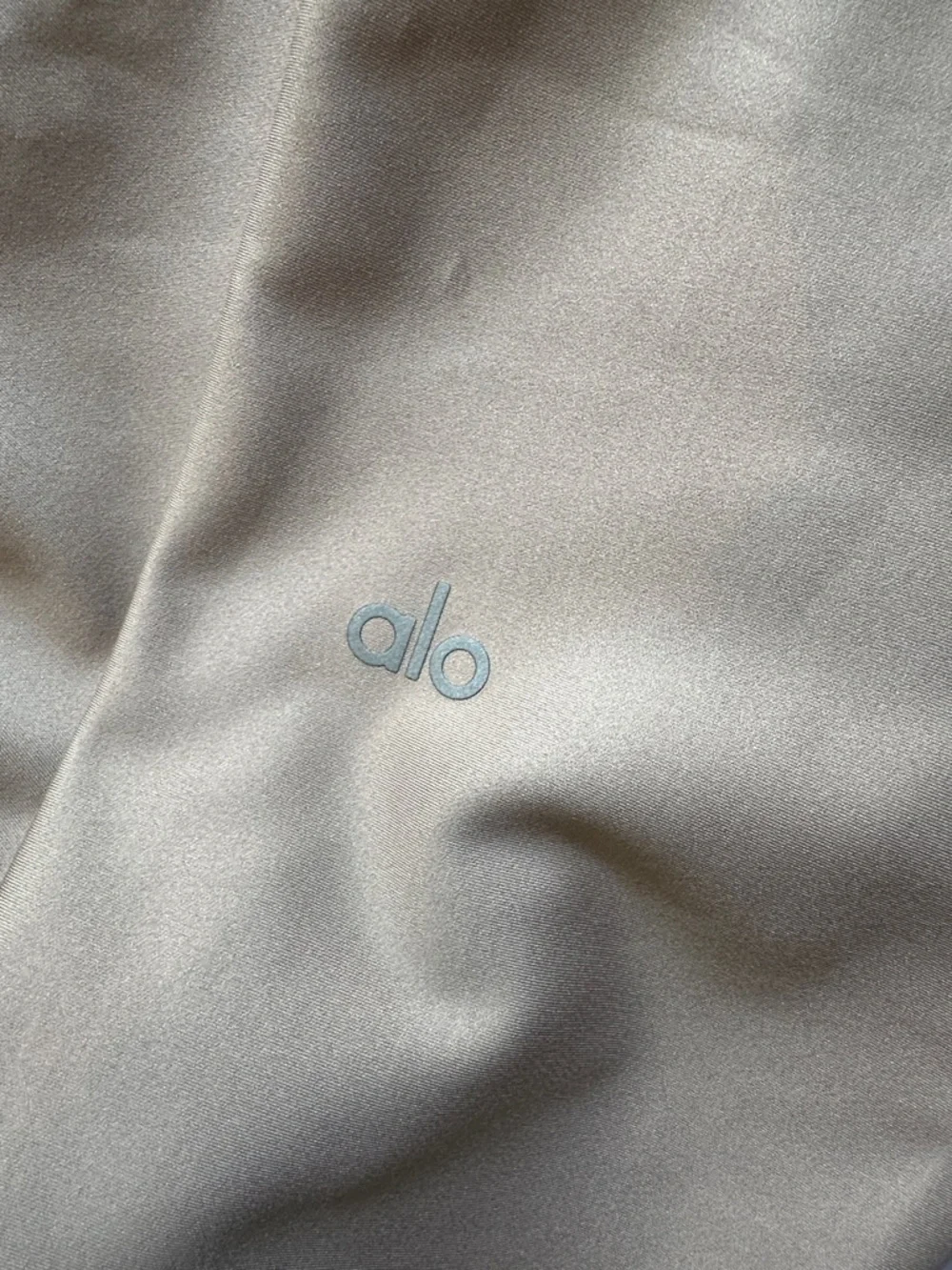 ALO Yoga smooth supportive