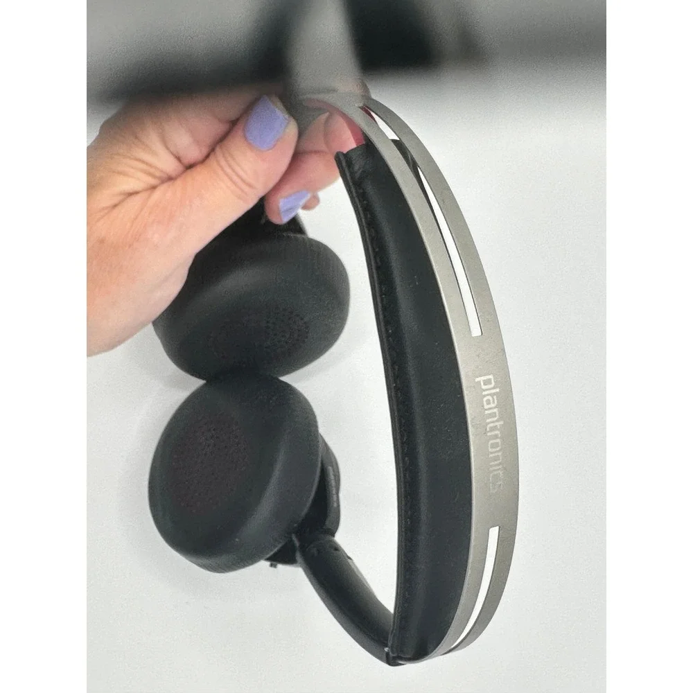 Plantronics voyager focus
